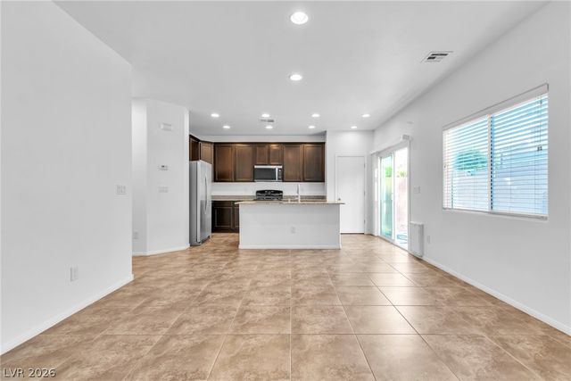 10277 Gibson Isle Drive, Las Vegas, NV 89166
