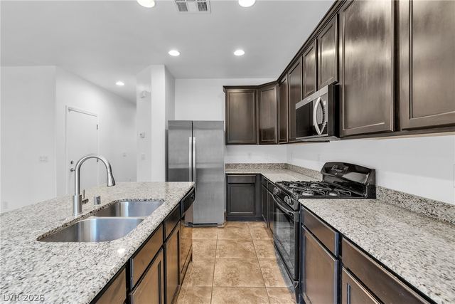 10277 Gibson Isle Drive, Las Vegas, NV 89166