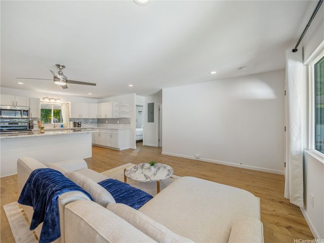 1301 California Avenue 12, Wahiawa, HI 96786