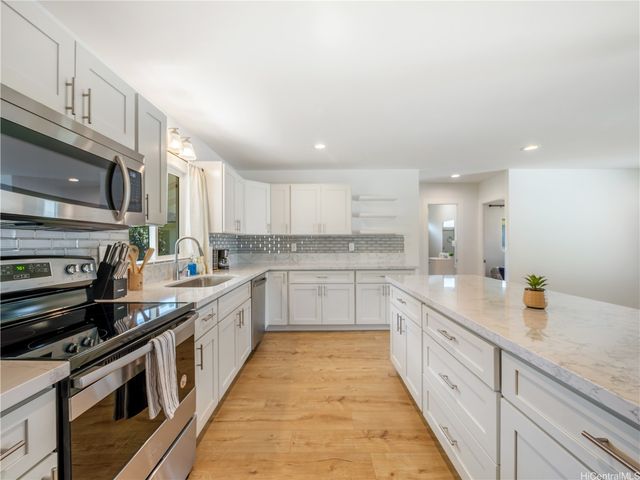 1301 California Avenue 12, Wahiawa, HI 96786