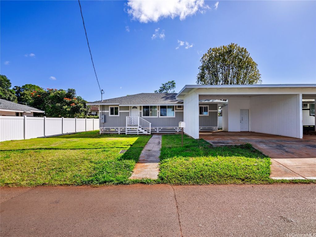 1301 California Avenue 12, Wahiawa, HI 96786