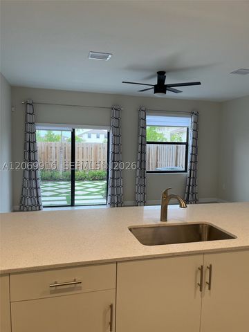 11889 SW 245th Ter, Homestead, FL 33032