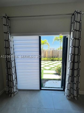 11889 SW 245th Ter, Homestead, FL 33032