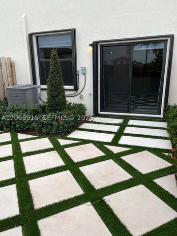 11889 SW 245th Ter, Homestead, FL 33032