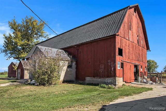 3145 Cedar Lake Road, Howell, MI 48843