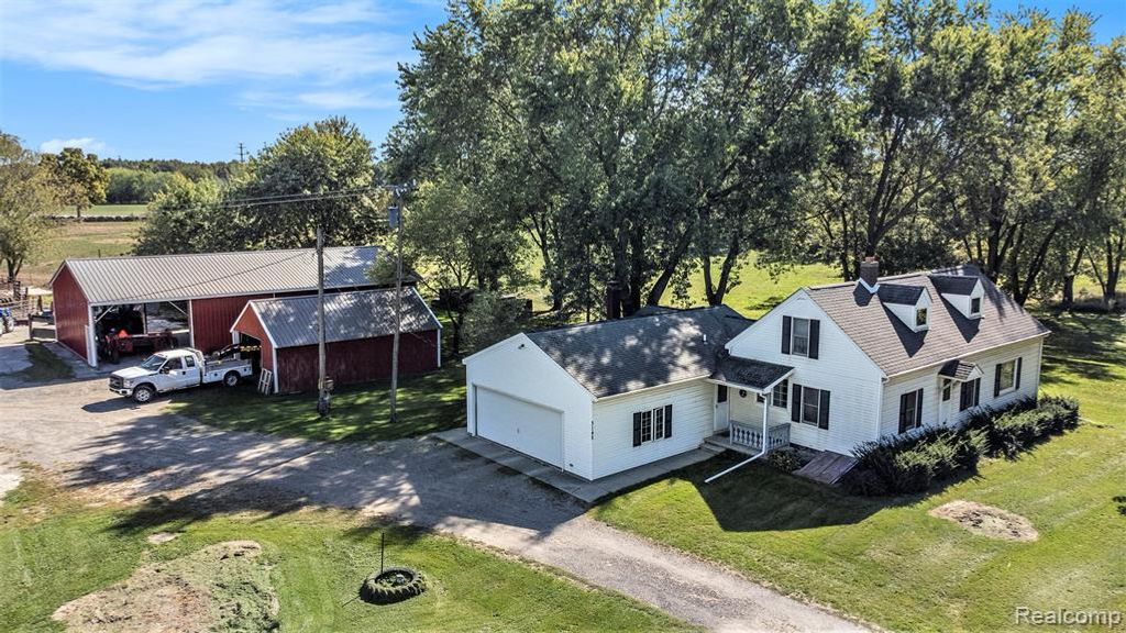 3145 Cedar Lake Road, Howell, MI 48843