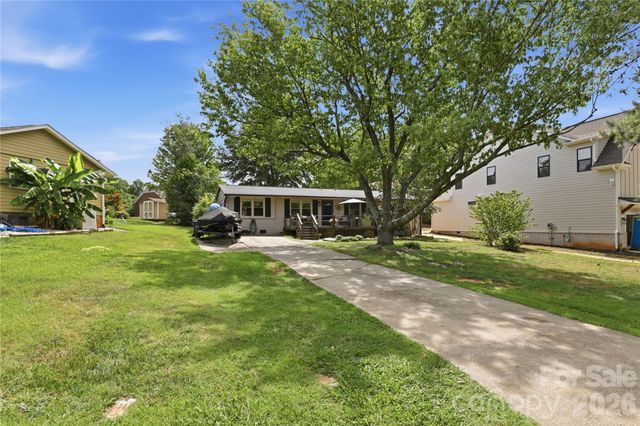21013 Entrada Drive, Cornelius, NC 28031