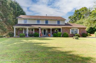 1A West Drive, Schodack, NY 12033