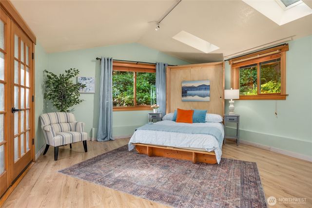 10750 N Madison Avenue NE, Bainbridge Island, WA 98110