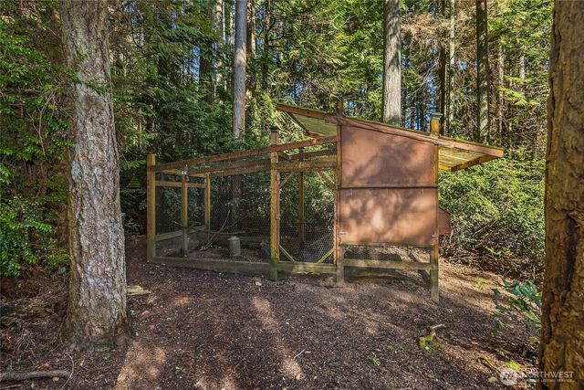 10750 N Madison Avenue NE, Bainbridge Island, WA 98110