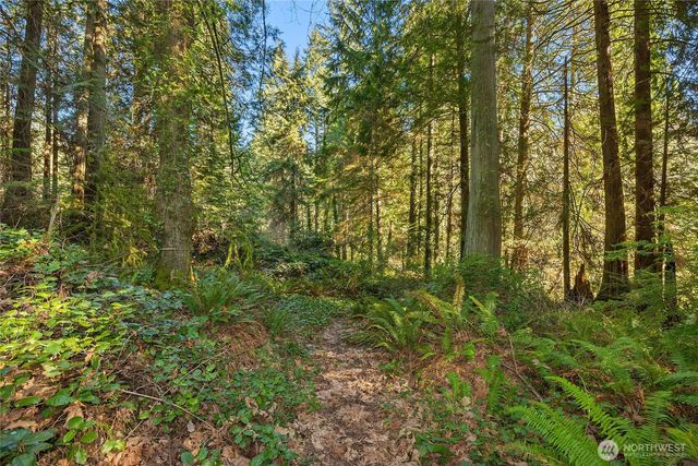 10750 N Madison Avenue NE, Bainbridge Island, WA 98110