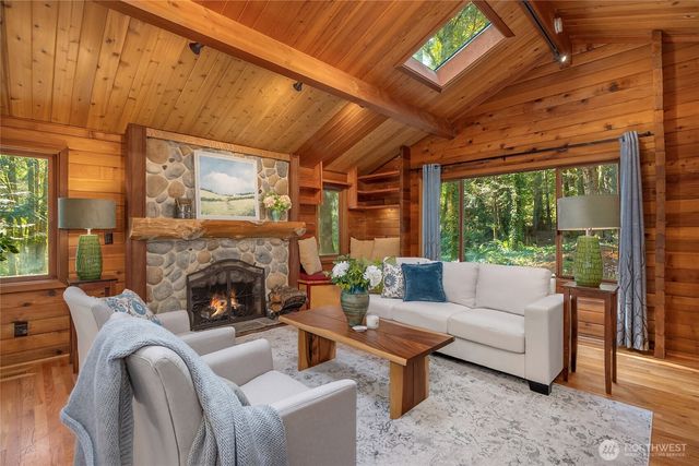 10750 N Madison Avenue NE, Bainbridge Island, WA 98110