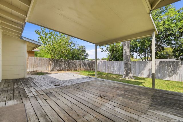 223 FENNEL DR, San Antonio, TX 78213