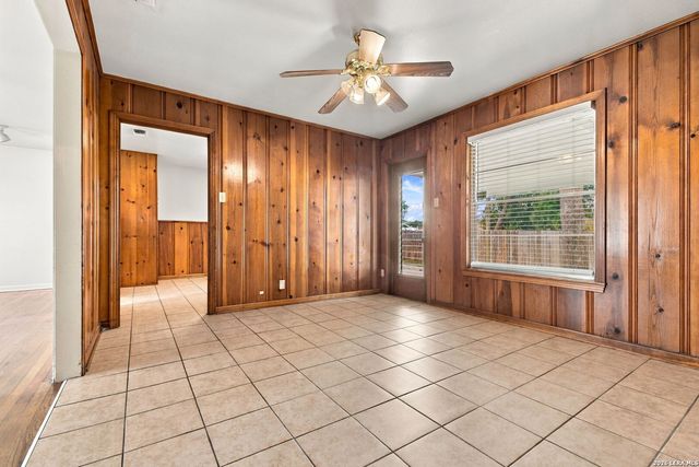 223 FENNEL DR, San Antonio, TX 78213