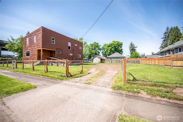 309 NW 2nd Avenue, Kelso, WA 98626