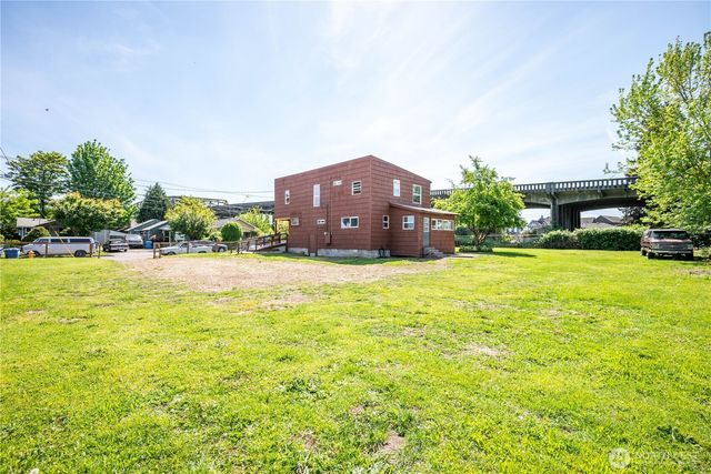 309 NW 2nd Avenue, Kelso, WA 98626