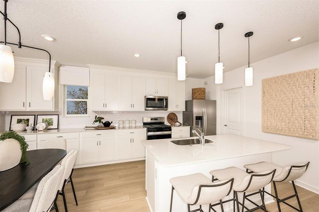 6279 BROAD FIELD AVENUE, Apollo Beach, FL 33572