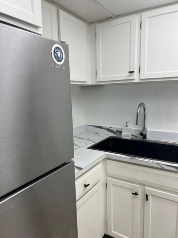 3660 Inverrary Drive 3c, Lauderhill, FL 33319