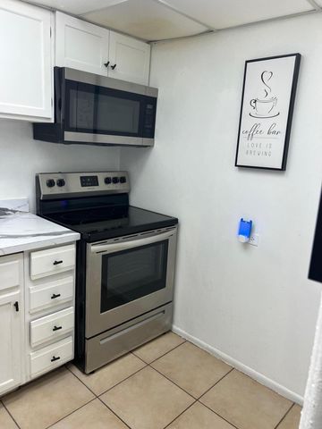 3660 Inverrary Drive 3c, Lauderhill, FL 33319