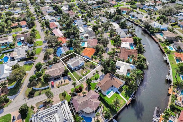 2110 NE 29th Street, Lighthouse Point, FL 33064