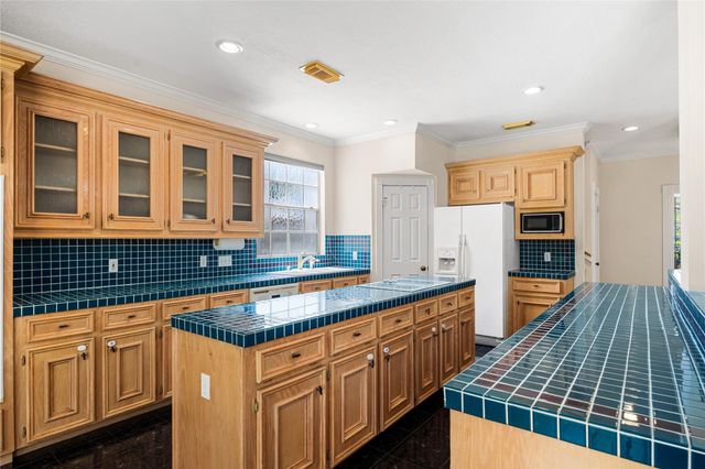 17210 Silverthorne Lane, Spring, TX 77379