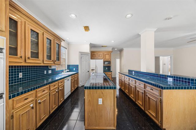 17210 Silverthorne Lane, Spring, TX 77379