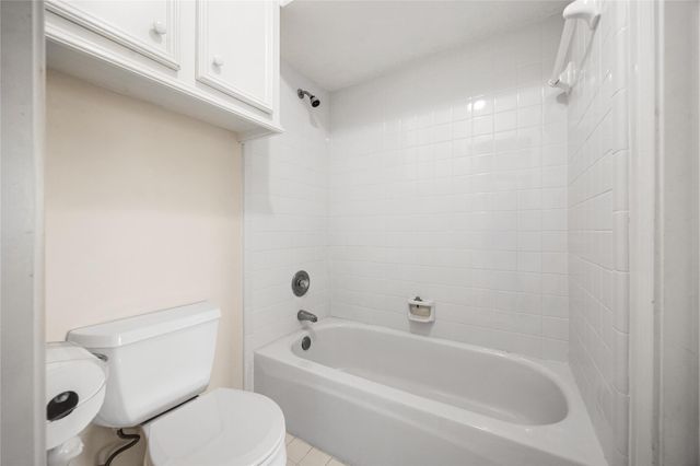 17210 Silverthorne Lane, Spring, TX 77379