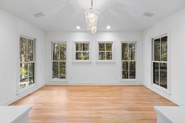 17 Middleton Oaks Road, Charleston, SC 29414