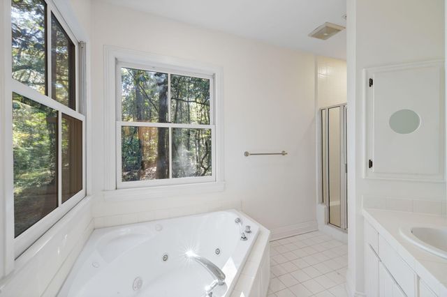 17 Middleton Oaks Road, Charleston, SC 29414