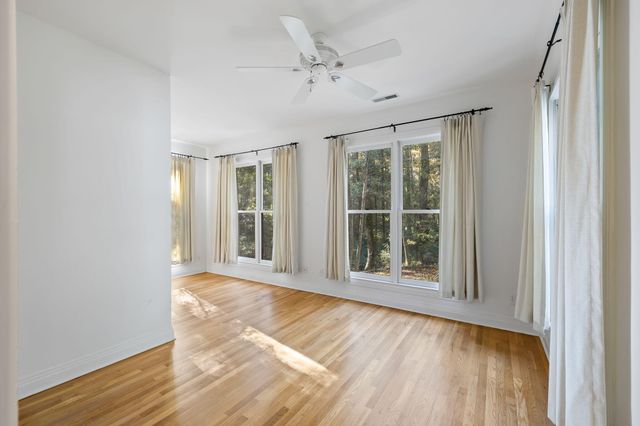 17 Middleton Oaks Road, Charleston, SC 29414