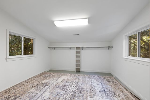 17 Middleton Oaks Road, Charleston, SC 29414