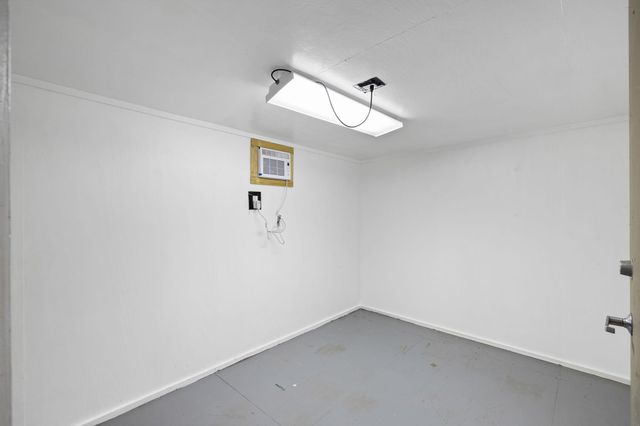 17 Middleton Oaks Road, Charleston, SC 29414