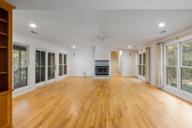 17 Middleton Oaks Road, Charleston, SC 29414