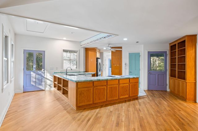 17 Middleton Oaks Road, Charleston, SC 29414