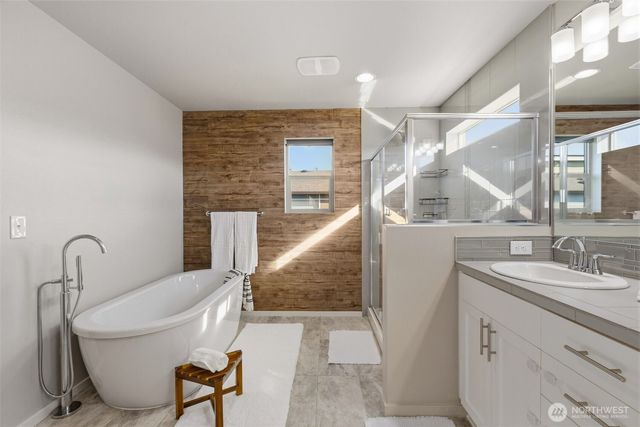 32883 Pine Avenue SE, Black Diamond, WA 98010