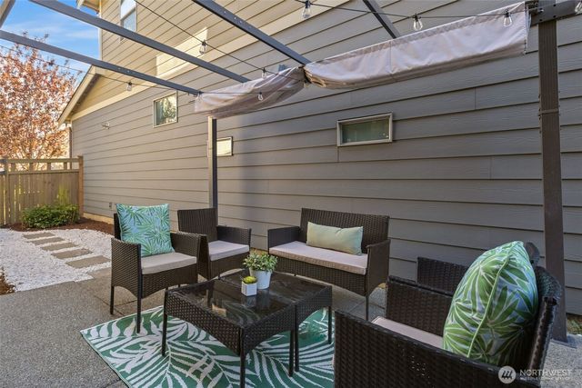 32883 Pine Avenue SE, Black Diamond, WA 98010