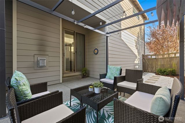 32883 Pine Avenue SE, Black Diamond, WA 98010