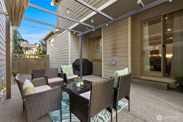 32883 Pine Avenue SE, Black Diamond, WA 98010