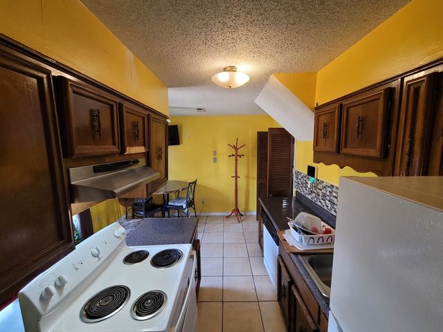 5303 SUNRAY DR, Memphis, TN 38118