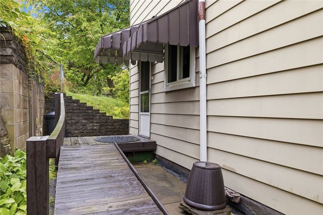 1826 Saint Patrick St, South Side, PA 15210