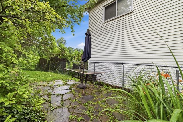 1826 Saint Patrick St, South Side, PA 15210
