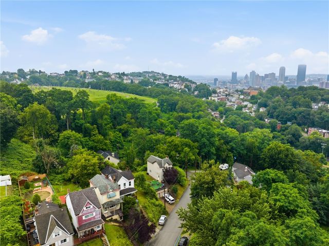 1826 Saint Patrick St, South Side, PA 15210