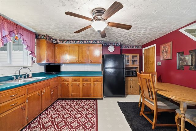 1826 Saint Patrick St, South Side, PA 15210
