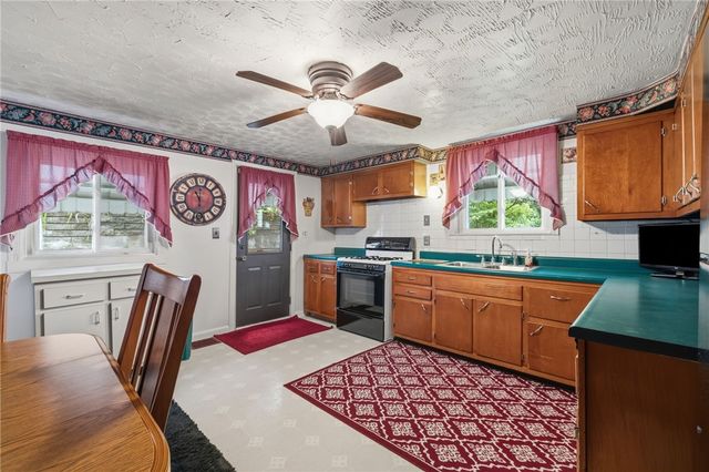 1826 Saint Patrick St, South Side, PA 15210