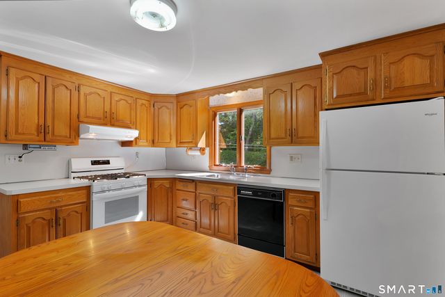 173 Brentmoor Road, East Hartford, CT 06118