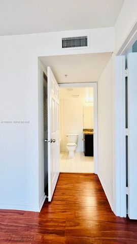 4115 San Marino 101, West Palm Beach, FL 33409