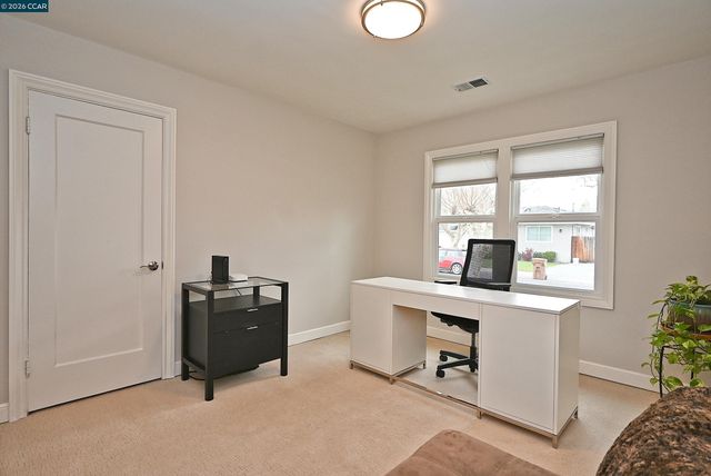 1013 Pleasant Valley Dr, Pleasant Hill, CA 94523