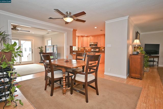 1013 Pleasant Valley Dr, Pleasant Hill, CA 94523