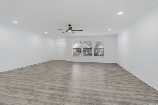 3909 Davenport, Schertz, TX 78154