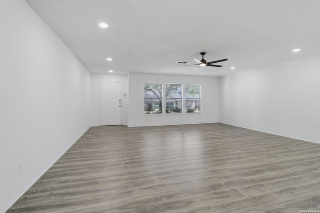 3909 Davenport, Schertz, TX 78154